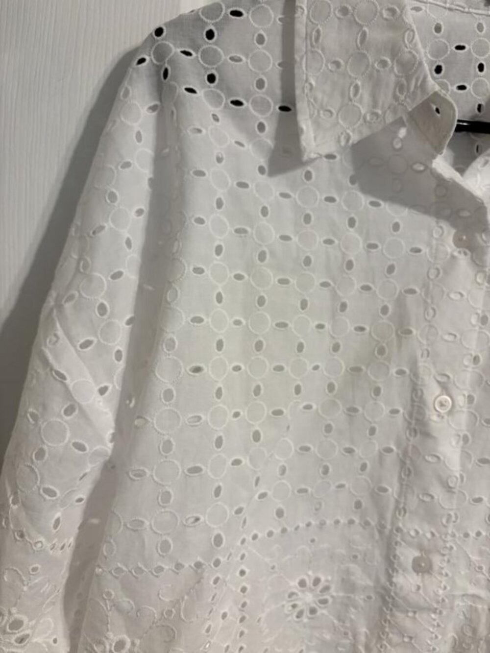 π€ NWT Express White Eyelet Oversized Button Down Shirt XL - Picture 2 of 6